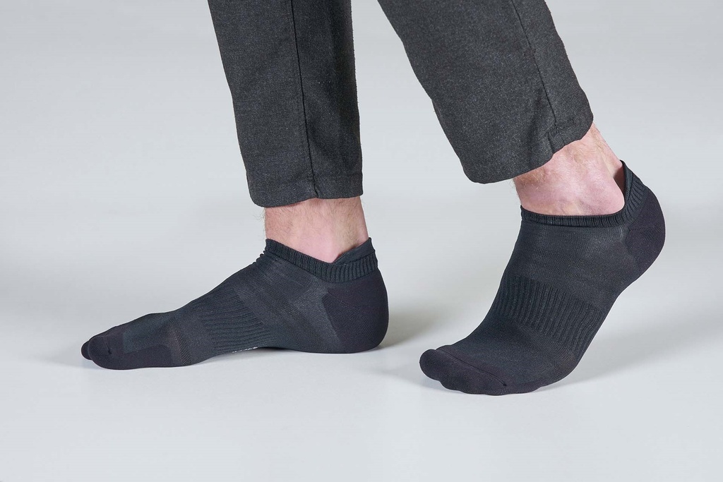 [01301]Calze corte sneaker con fibra a onde bio infrarosse, Unisex; Colore: nero